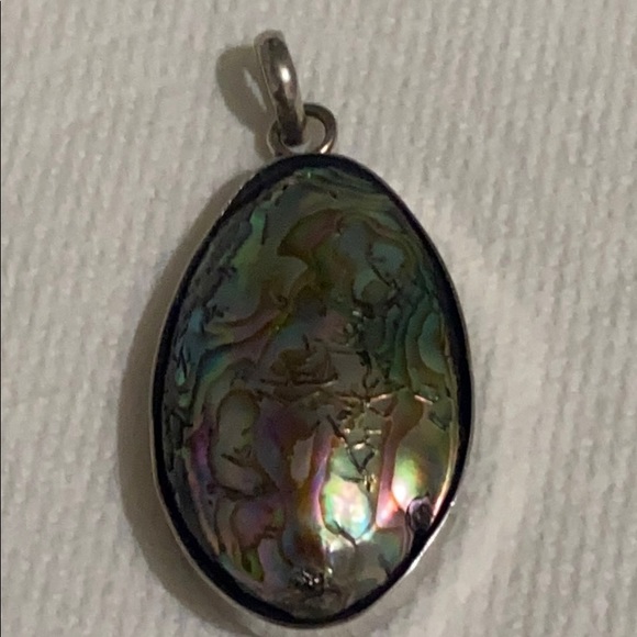 Sterling silver mother of pearl pendant